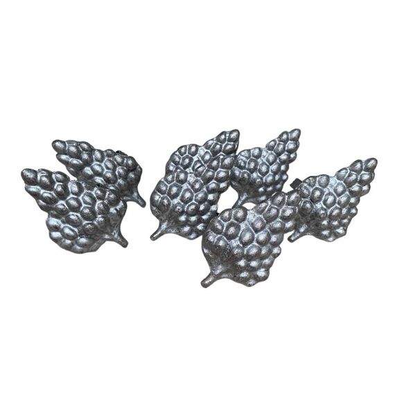 Lot of 7  Silver Tone Wine Grapes Pewter Napkin Rings Holders - Picture 6 of 16